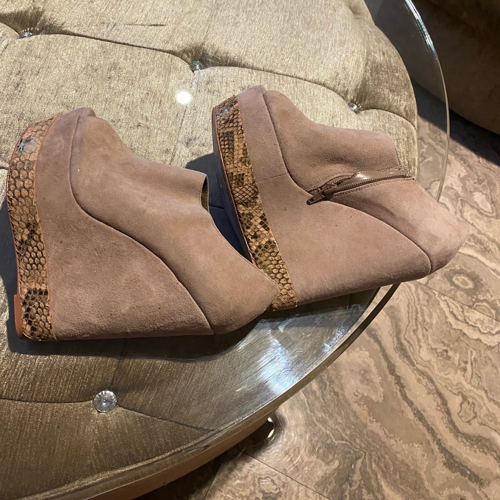Steve Madden platform